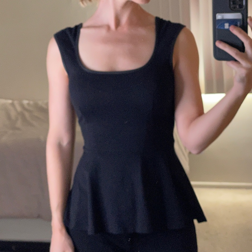 (BOGO) GUESS peplum top - XS - black